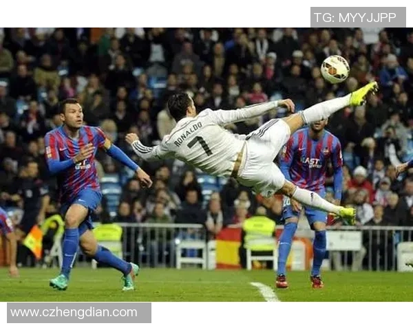 足球名将之子倒挂金钩惊艳全场继承父亲天赋技艺引发热议