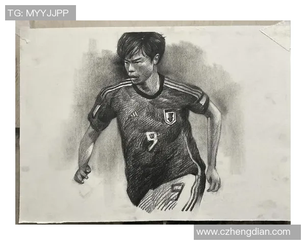 足球球星眼睛素描艺术：展现独特个性与眼神魅力的细腻表达